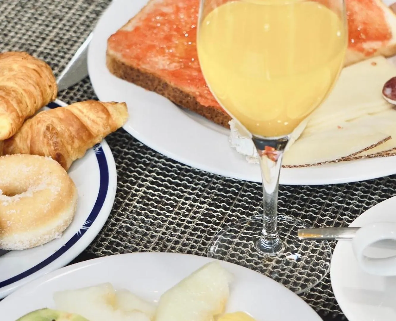 Best Western Premier Cmc Girona Hotel