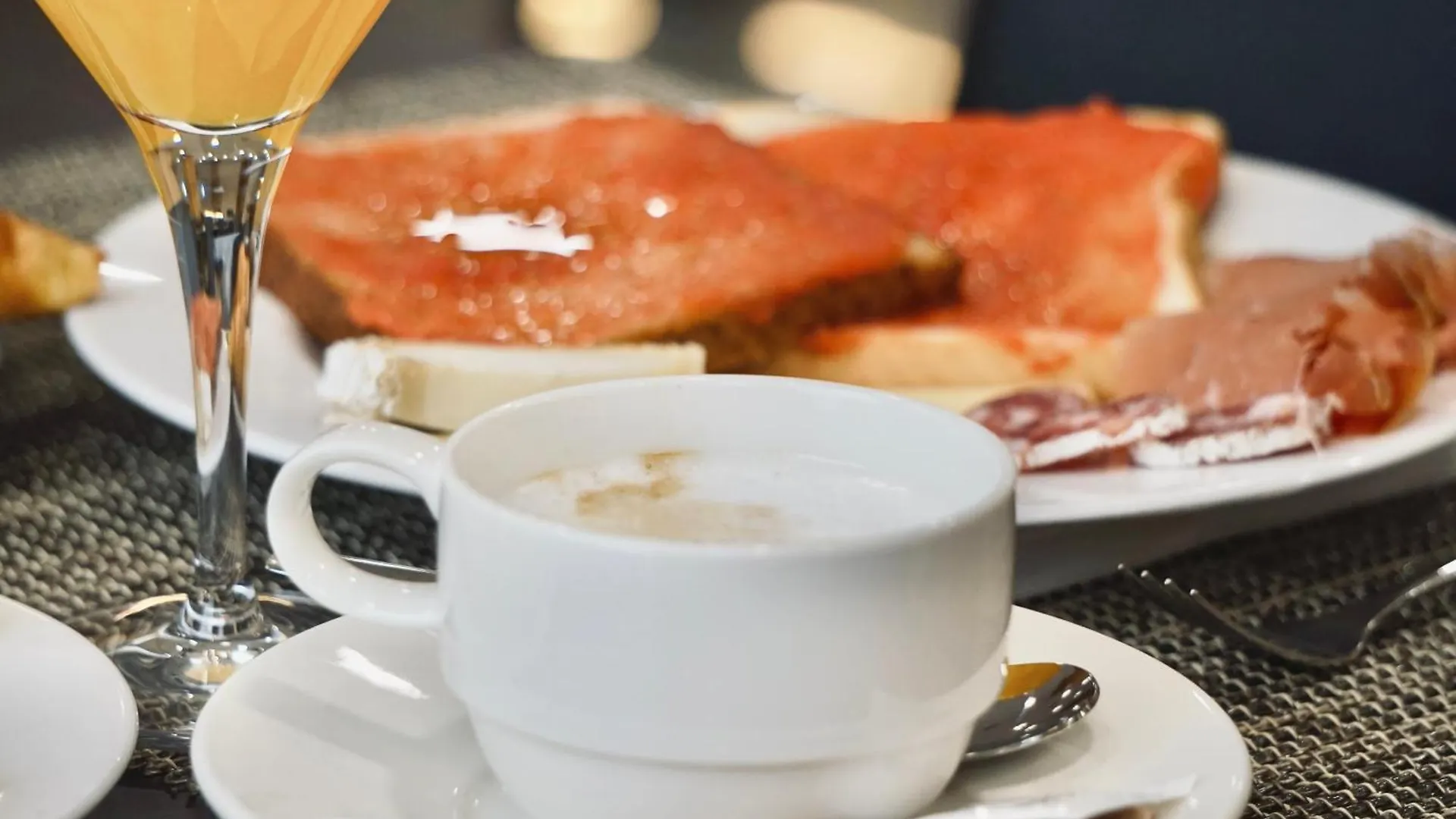 Best Western Premier Cmc Girona Hotell