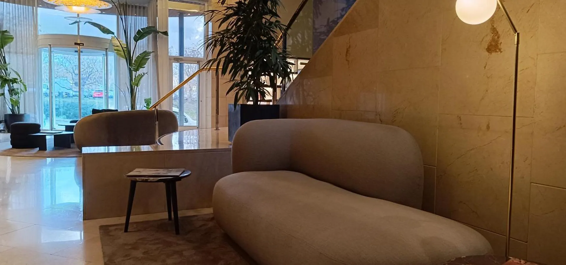 Best Western Premier Cmc Girona 4*,