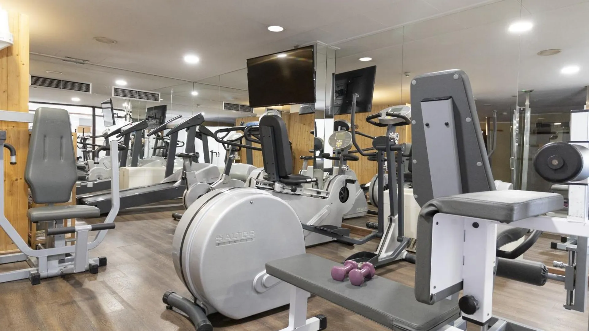 Best Western Premier Cmc Girona 4*,