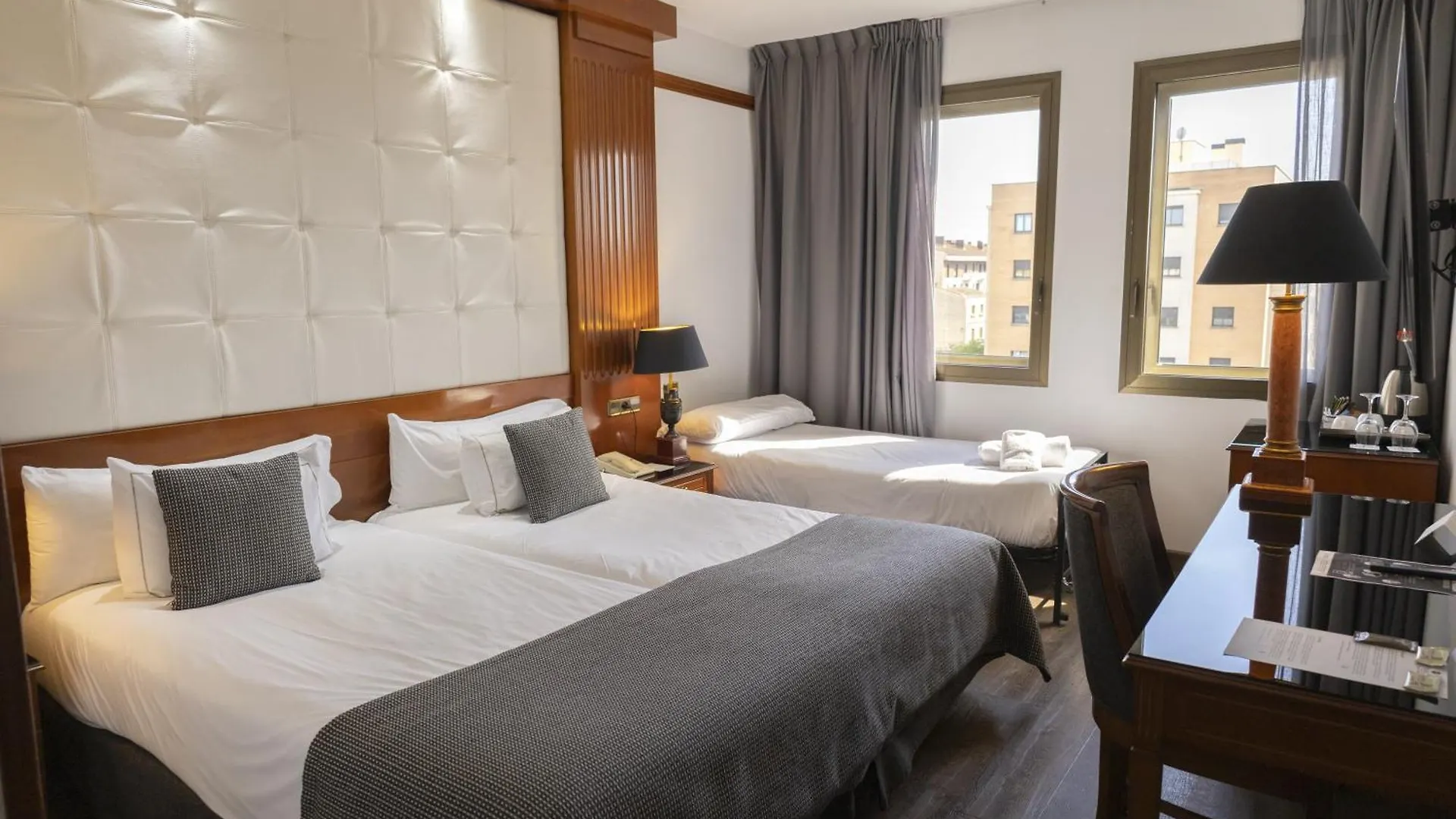 **** Hotel Best Western Premier Cmc Girona Spain