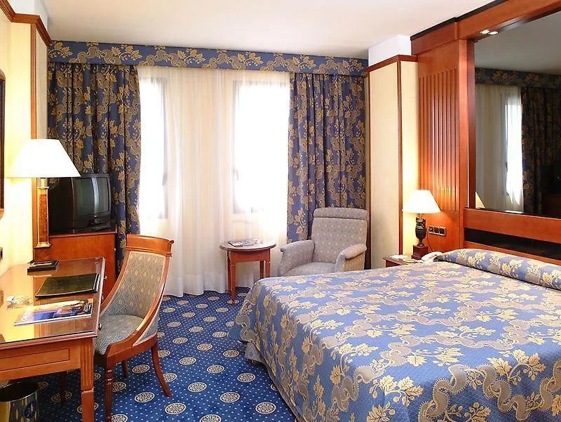 Best Western Premier Cmc Girona Hotel